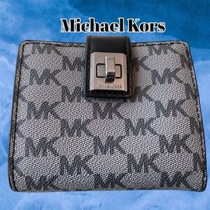 Michael Kors Black Twist Lock Wallet, NEW!